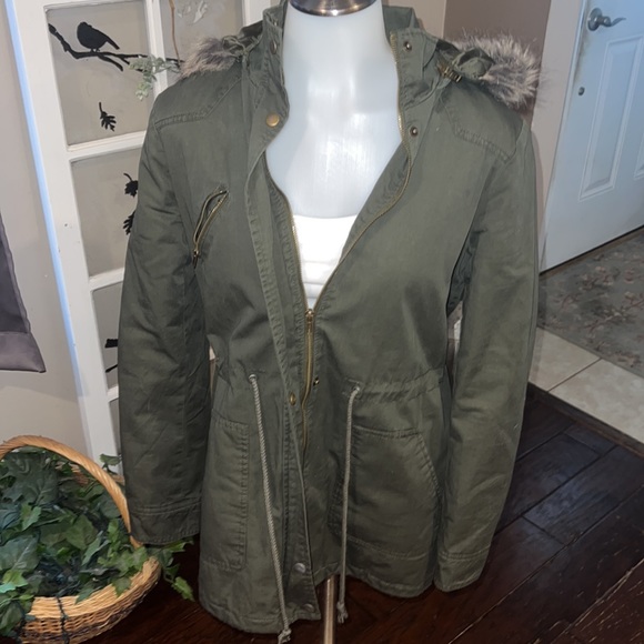 Forever 21 coat - Picture 2 of 10